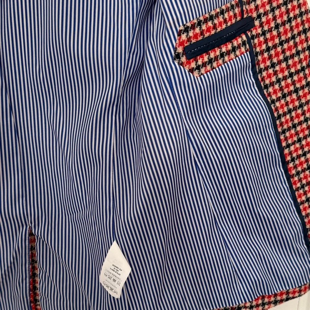 J. Crew Regent Blazer Red and Black Houndstooth Blazer - size 2P - Picture 5 of 8